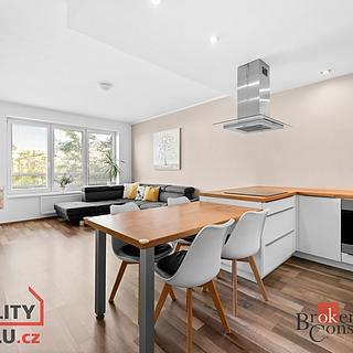 Pronájem bytu 2+kk 56 m² Pardubice Trnová, Jana Hrubého