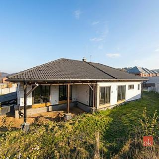 Prodej rodinného domu 196 m² Loket, Nad Hájovnou