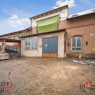 Pronájem skladu 146 m&sup2; Stěžery