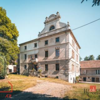 Prodej historického objektu 1170 m² Horní Bříza