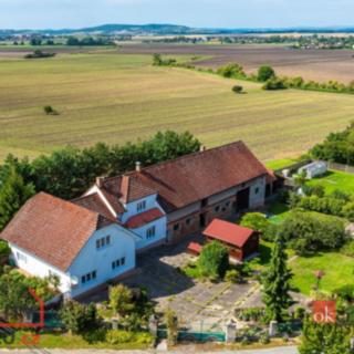 Prodej rodinného domu 175 m² Březno