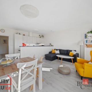 Pronájem bytu 3+kk 78 m² Hradec Králové Nový, Jana Masaryka
