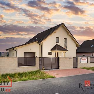 Prodej rodinného domu 158 m² Choťánky, Souběžná