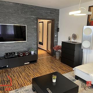 Pronájem rodinného domu 90 m² Jičín