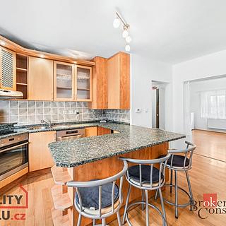 Prodej bytu 4+1 86 m&sup2; Holýšov