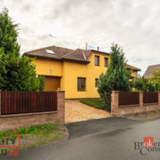 Prodej rodinného domu 184 m² Veleň, U studánky