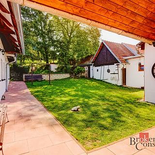 Prodej rodinného domu 290 m&sup2; Pačlavice