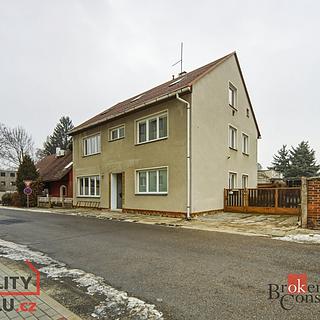 Prodej rodinného domu 395 m² Týniště nad Orlicí, V Sítinách