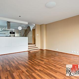 Prodej rodinného domu 194 m&sup2; Plzeň