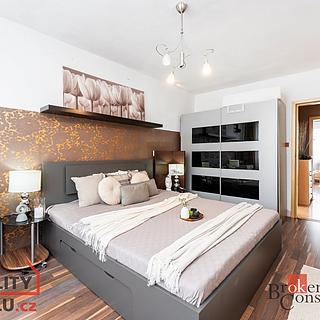 Prodej bytu 3+1 78 m² Pardubice Polabiny, Bělehradská