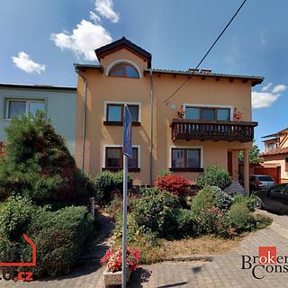 Prodej bytu 3+kk 83 m² Újezd u Brna