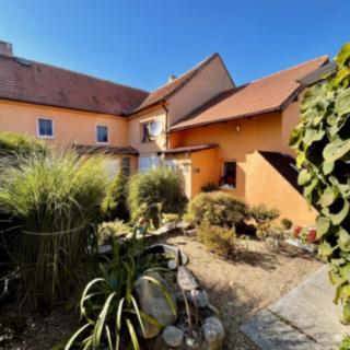 Prodej rodinného domu 230 m² Černuc Miletice