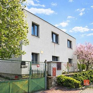 Prodej rodinného domu 205 m² Praha Lochkov, Na písku