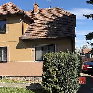 Prodej rodinného domu 258 m&sup2; Rajhrad