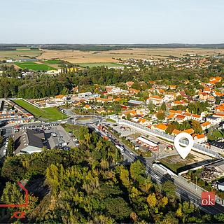 Pronájem komerčního pozemku 1708 m&sup2; Mělník