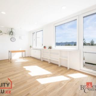 Pronájem bytu 3+kk 54 m² Kladno Kročehlavy, Holandská