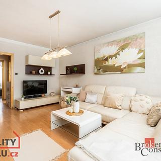 Prodej bytu 3+1 78 m² Pardubice Polabiny, Bělehradská