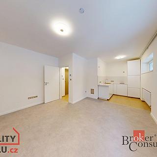 Prodej bytu 2+kk 50 m² Žacléř, Rýchorské náměstí