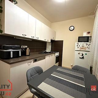 Prodej bytu 2+1 57 m² Ostrov, Severní