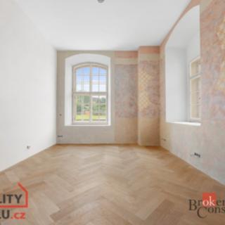 Prodej bytu 1+kk, garsoniery 45 m² Jince