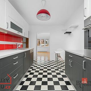 Prodej bytu 2+1 56 m² Liberec I-Staré Město, Zeyerova