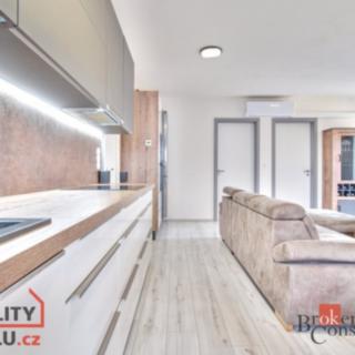 Prodej bytu 4+kk 84 m² České Budějovice 3, Nádražní
