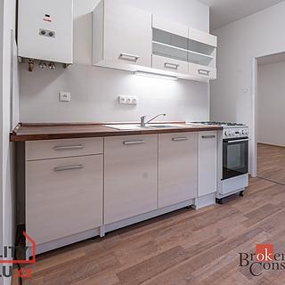 Pronájem bytu 2+1 56 m² Úpice