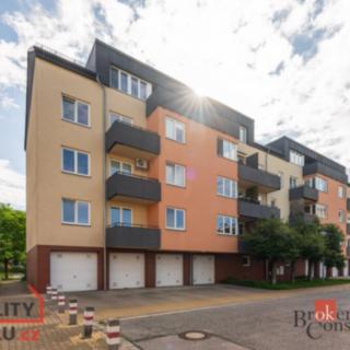 Pronájem bytu 3+kk 68 m² Hradec Králové