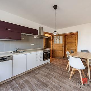 Pronájem bytu 2+1 75 m² Jičín Valdické Předměstí, Sv. Čecha