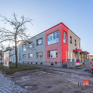 Prodej Ostatních komerčních prostor 395 m&sup2; Hradec Králové