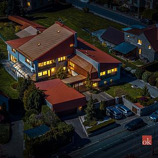 Prodej rodinného domu 550 m&sup2; Uhlířské Janovice