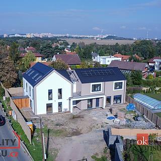 Prodej bytu 4+1 155 m&sup2; Praha