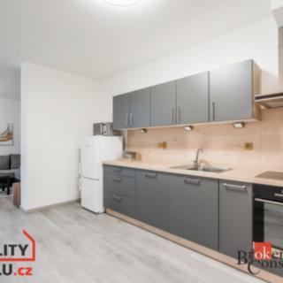 Prodej bytu 2+kk 64 m² Pardubice Pardubičky, Pod Kopečkem