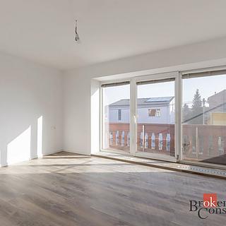Prodej bytu 3+kk 83 m² Újezd u Brna, 9. května