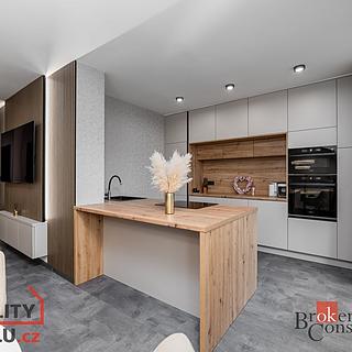 Prodej bytu 3+kk 78 m² Vochov