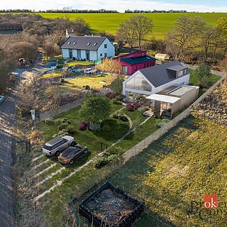 Prodej stavební parcely 1328 m&sup2; Zvoleněves