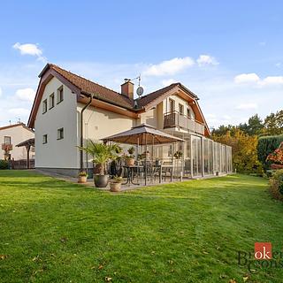Prodej rodinného domu 210 m² Hradec Králové Roudnička, Horní