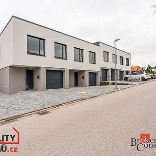 Pronájem bytu 3+kk 104 m² Hradec Králové