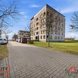 Prodej bytu 1+kk a garsoniéry 38 m² Přelouč, Edvarda Beneše
