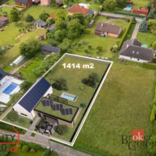 Prodej stavební parcely 1 414 m² Dvůr Králové nad Labem, Na Kopečku