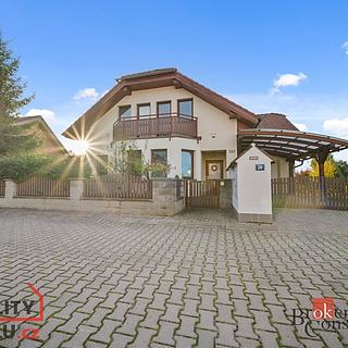 Prodej rodinného domu 210 m² Hradec Králové Roudnička, Horní