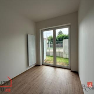 Pronájem bytu 1+kk a garsoniéry 36 m² Praha