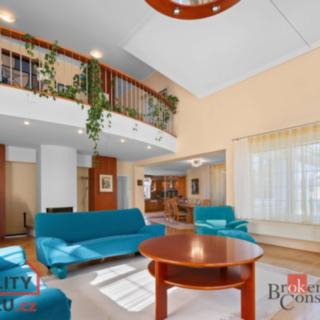 Prodej rodinného domu 306 m² Dobřejovice
