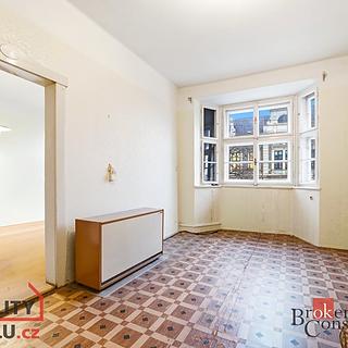 Prodej rodinného domu 338 m² Hradec Králové Kukleny, Pražská třída