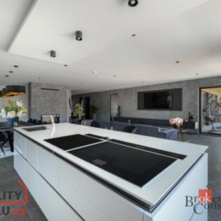 Prodej rodinného domu 268 m² Úherce, Východní
