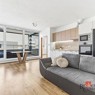 Pronájem bytu 2+kk 55 m² Chrudim IV, V Hliníkách