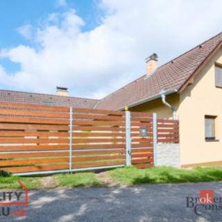 Prodej rodinného domu 220 m&sup2; Kluky