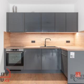 Pronájem bytu 2+kk 58 m² Pardubice Zelené Předměstí, Smilova