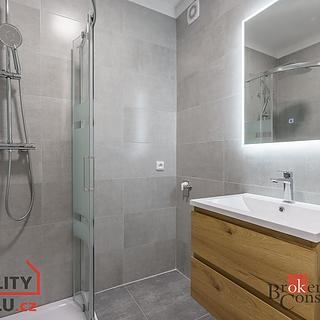 Pronájem bytu 2+1 57 m&sup2; Sokolov