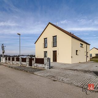 Prodej rodinného domu 202 m² Stráž nad Nežárkou, Vaňkovská